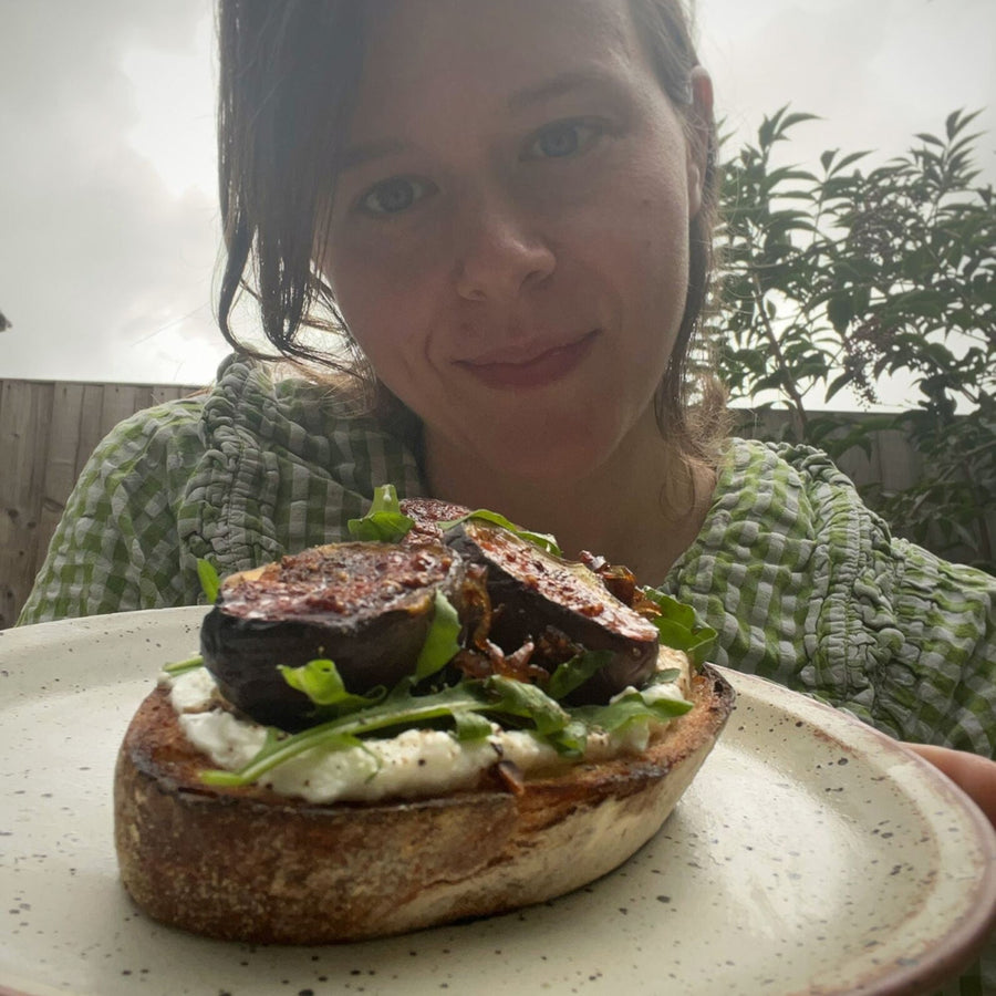 Toasts aux figues caramélisées et fromage de chèvre