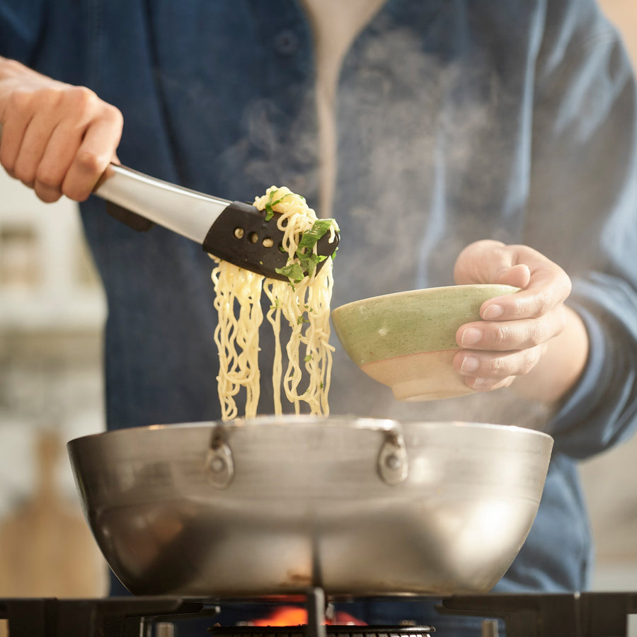 Top 10 des ustensiles de cuisine essentiels pour les chefs à domicile