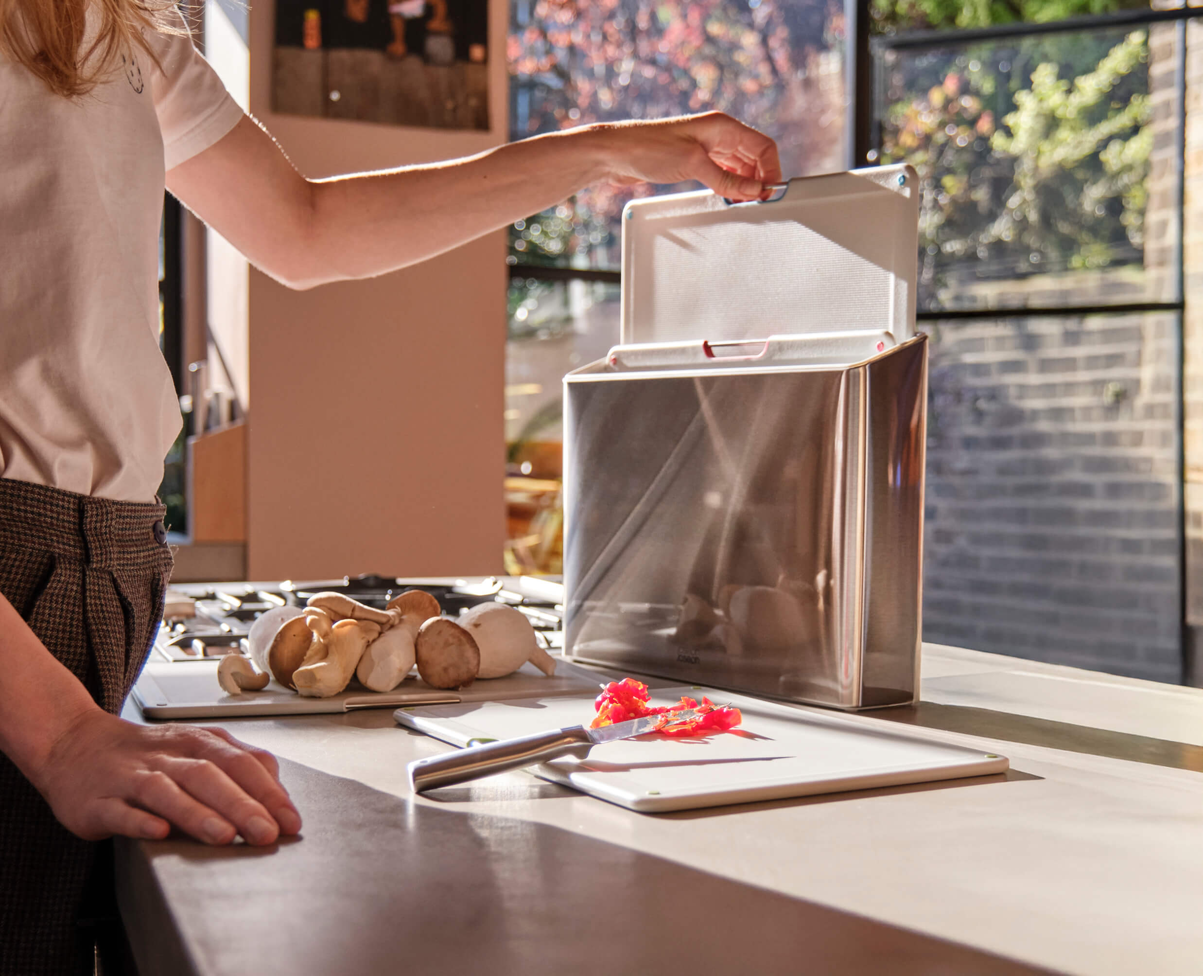 Set de 4 Planches à Découper Pierre avec Étui en Inox Folio™