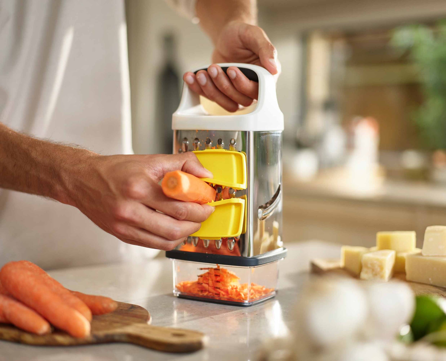 Râpe à fromage rotative avec aspiration renforcée améliorée – Râpe à Râpe à fromage rotative avec aspiration renforcée améliorée – Râpe à