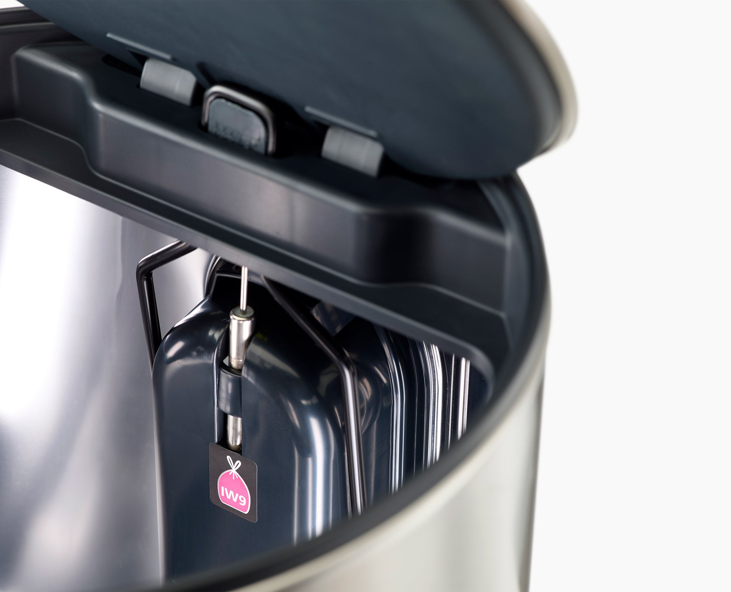 Arc™ 10L Easy-push Stainless-steel Pedal Bin Starter Set