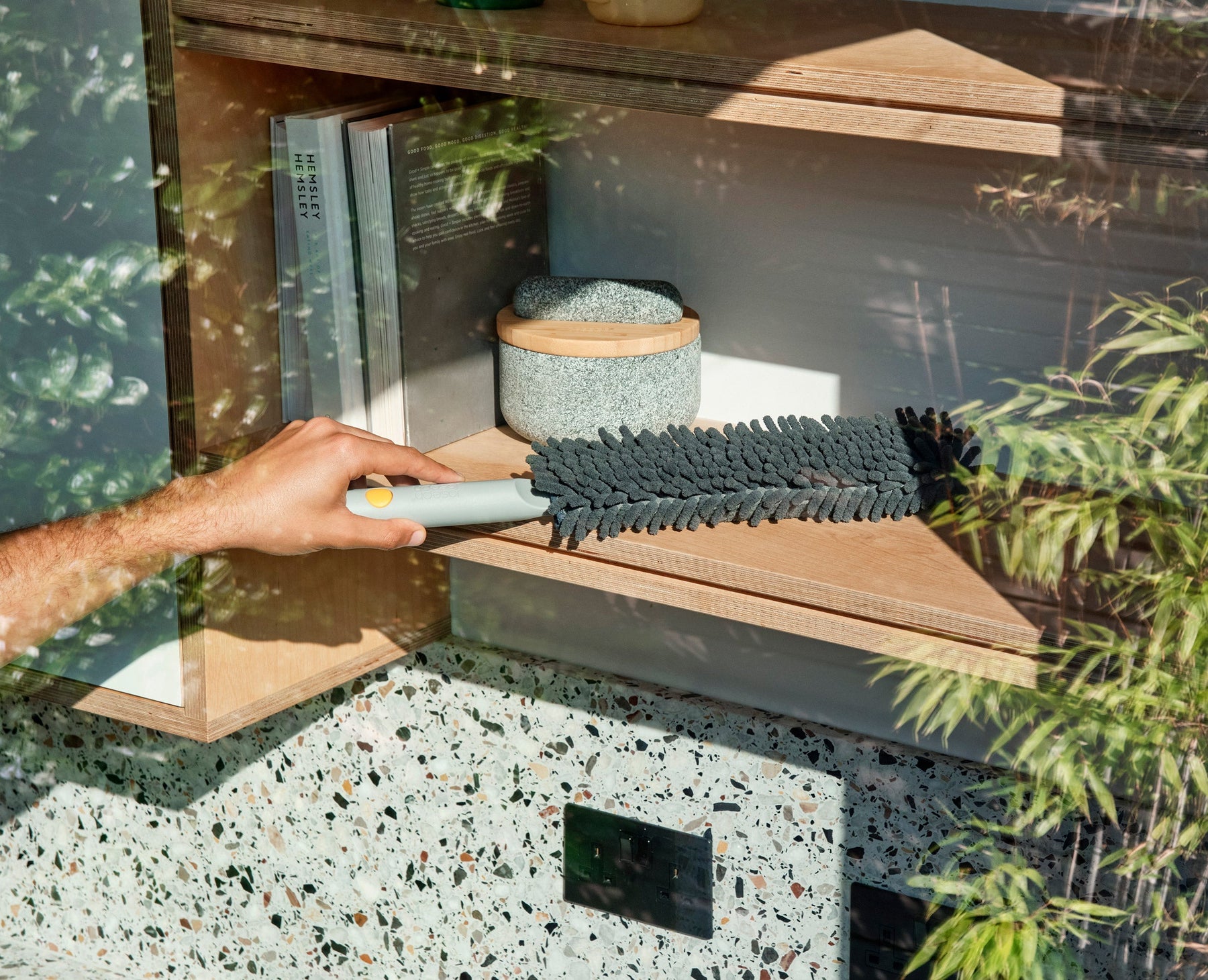 CleanTech™ 3-in-1 Duster with Storage Cover &amp; Replacement Mit