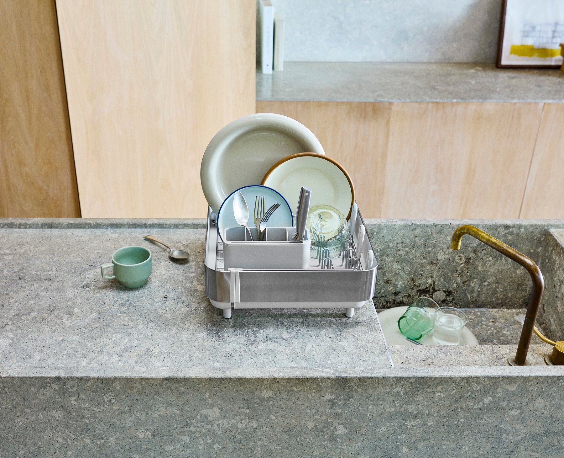 Extend™ Steel Plus Expandable Stone Dish Drainer with Wine Glass Rack
