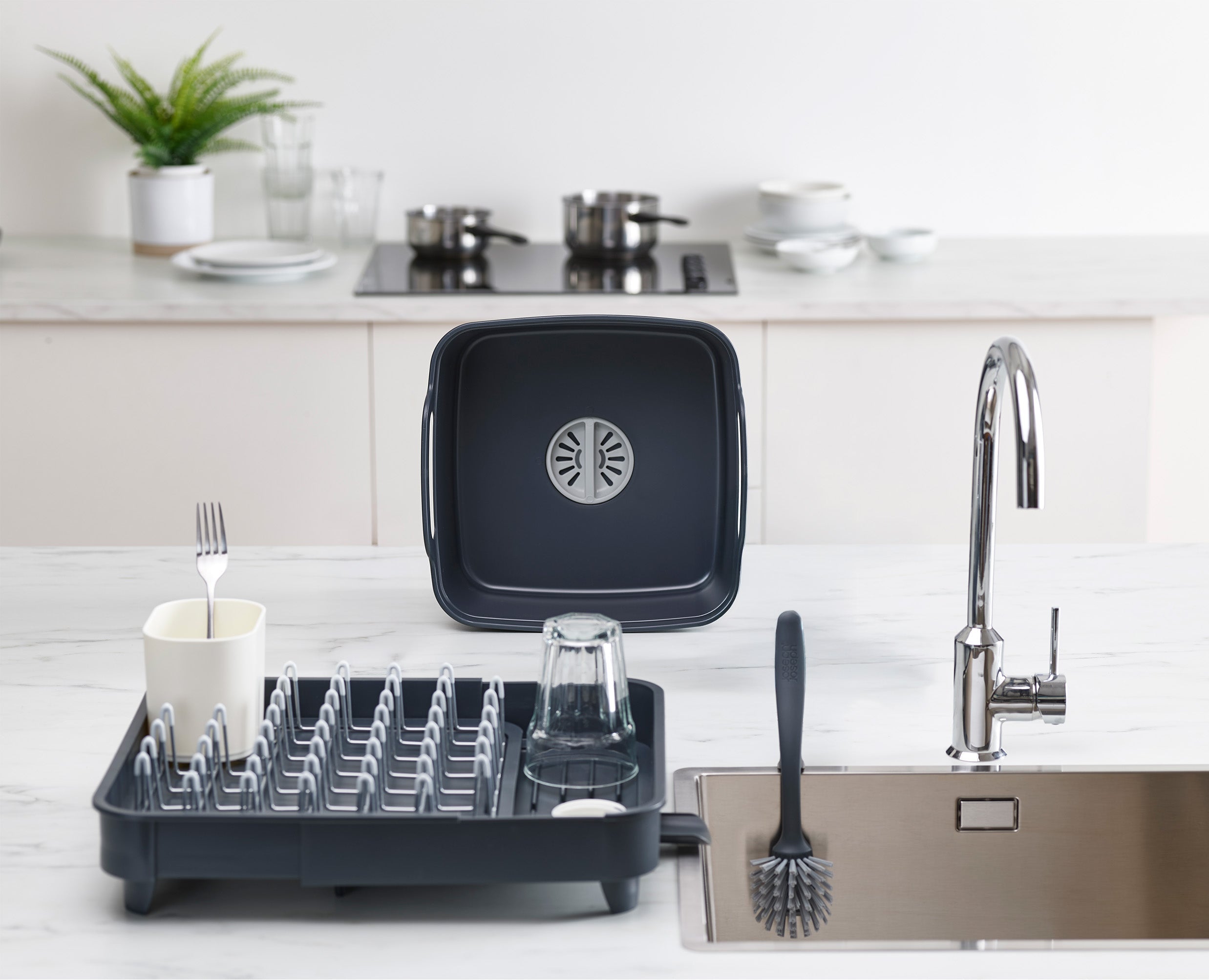 Set De 3 Pièces : Égouttoir Gris, Bol À Vaisselle Et Brosse